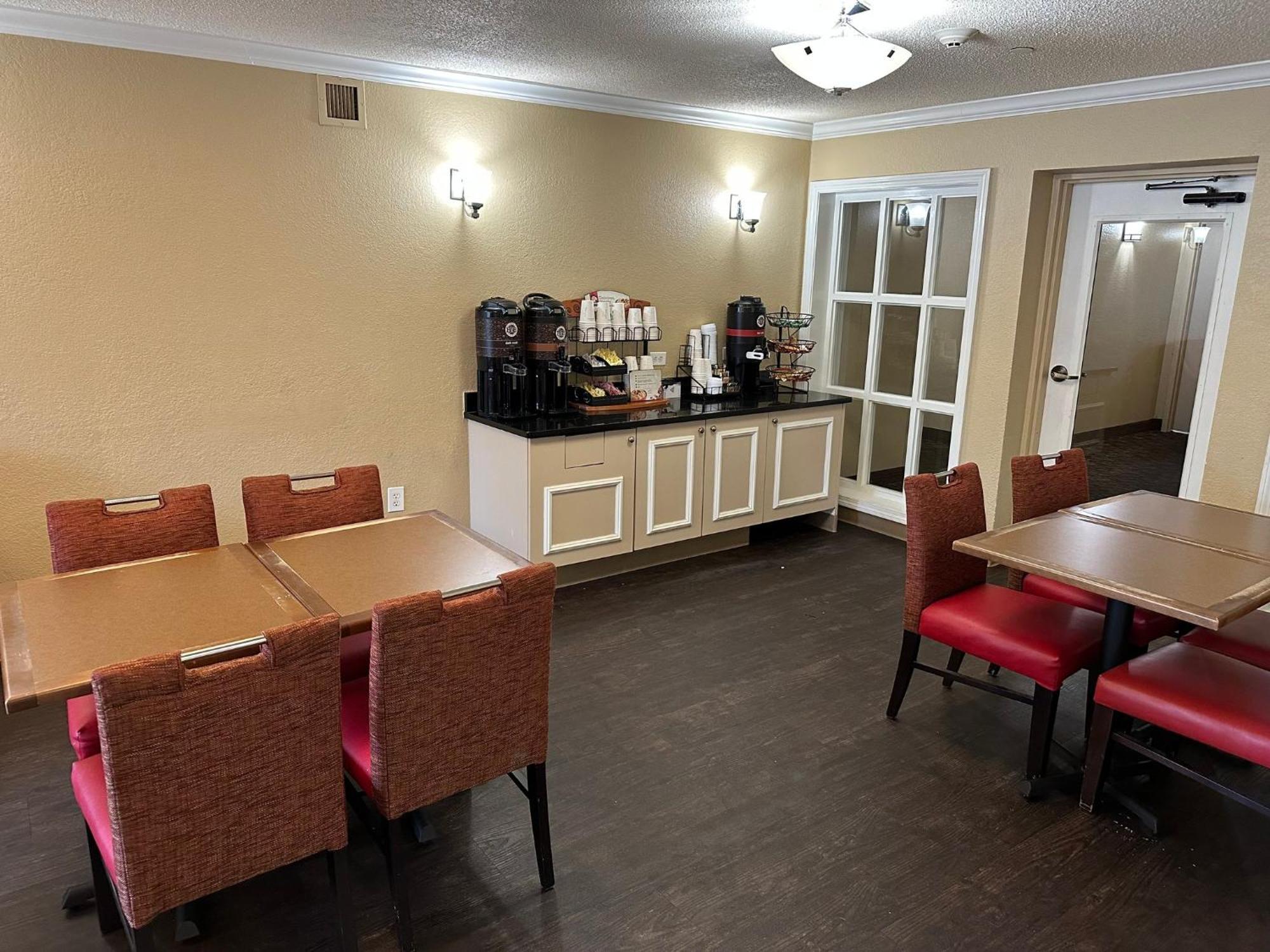 Red Roof Inn סאות'פילד מראה חיצוני תמונה