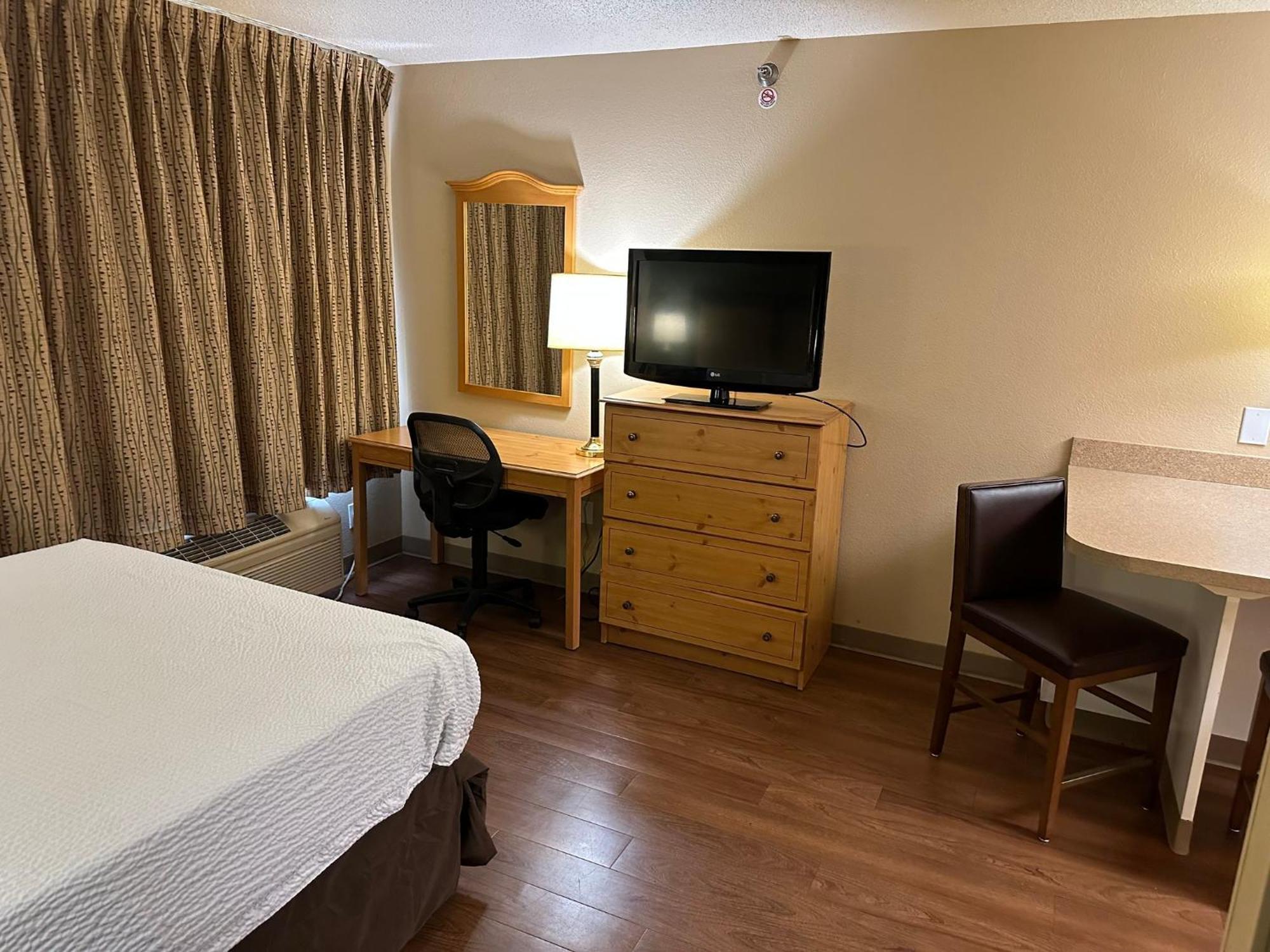 Red Roof Inn סאות'פילד מראה חיצוני תמונה