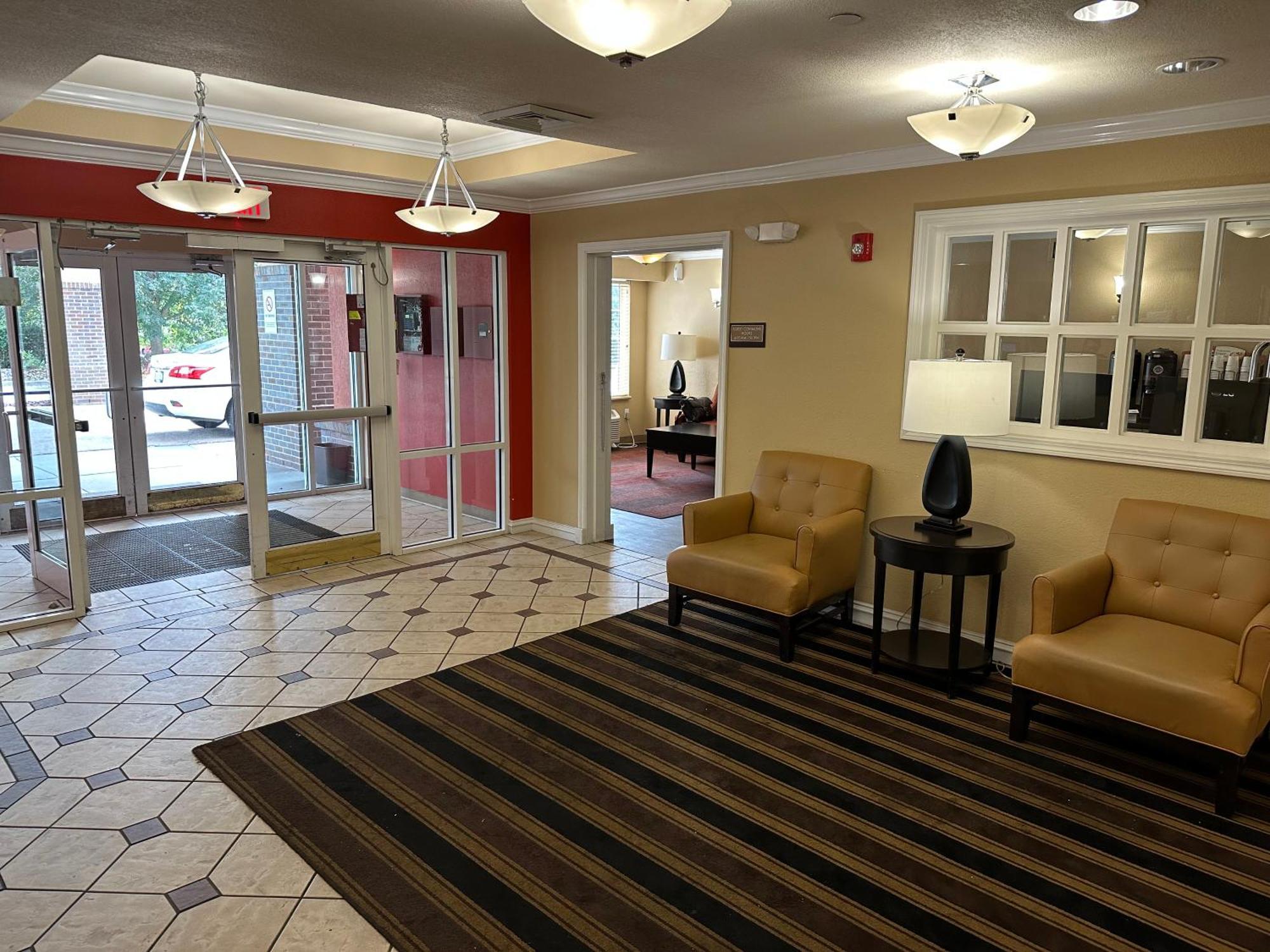 Red Roof Inn סאות'פילד מראה חיצוני תמונה