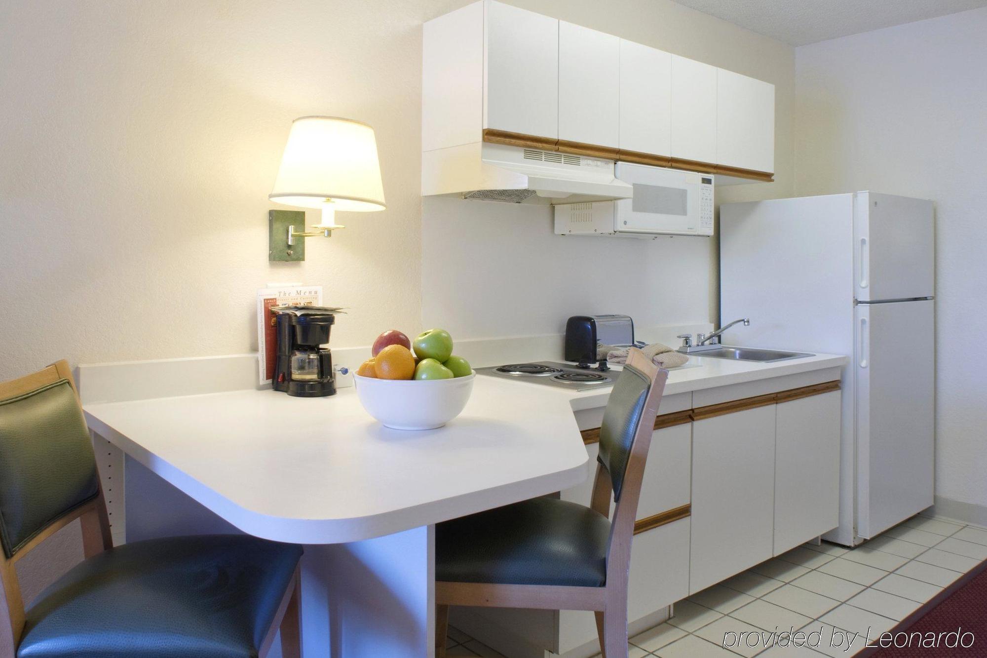 Red Roof Inn סאות'פילד מראה חיצוני תמונה